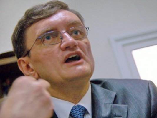 Victor Ciorbea, audiat la Parchetul ICCJ în cazul unei plângeri a unui fost coleg din PNŢCD